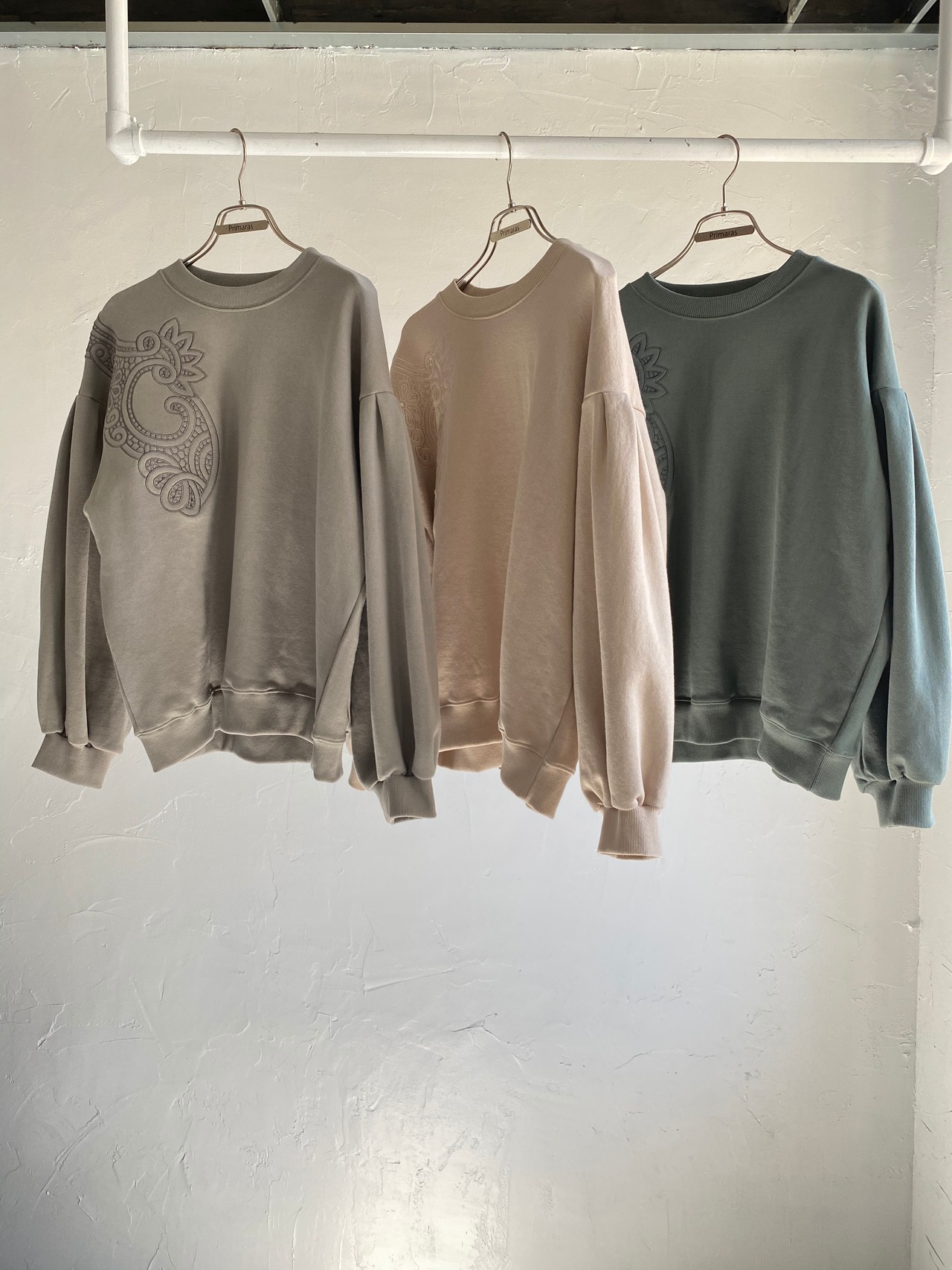 ✔︎Embroidery SW／White