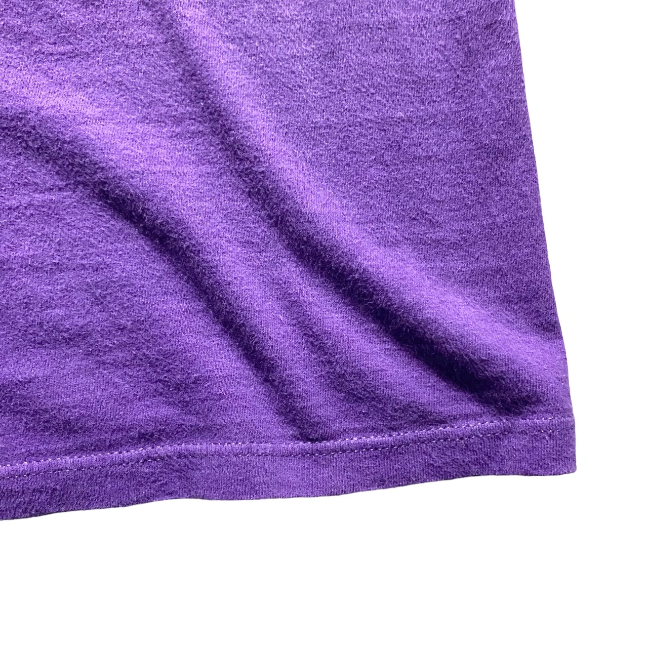 vintage 1990’s DISNEY print tee “GRAD NITE”