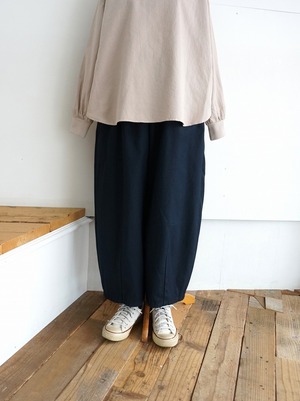 prit　綾ピケストレッチ 裾ダーツワイドパンツ