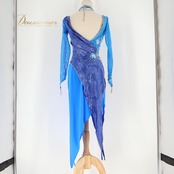 社交ダンス 衣装 白樺ドレス ラテン ドレス ワンピース 青 デモ 競技 ダンス パーティ 発表会 ブルー系 フロア映え スタイリッシュ かっこいい おしゃれ 高級感 デザイン ドレスアップ 舞台用 コスチューム パフォーマンス 競技用 ダンス衣装 レディース