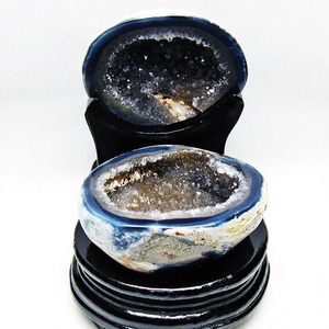 トレジャーメノウ アゲート 台座付属 原石 置物 一点物 175-1400