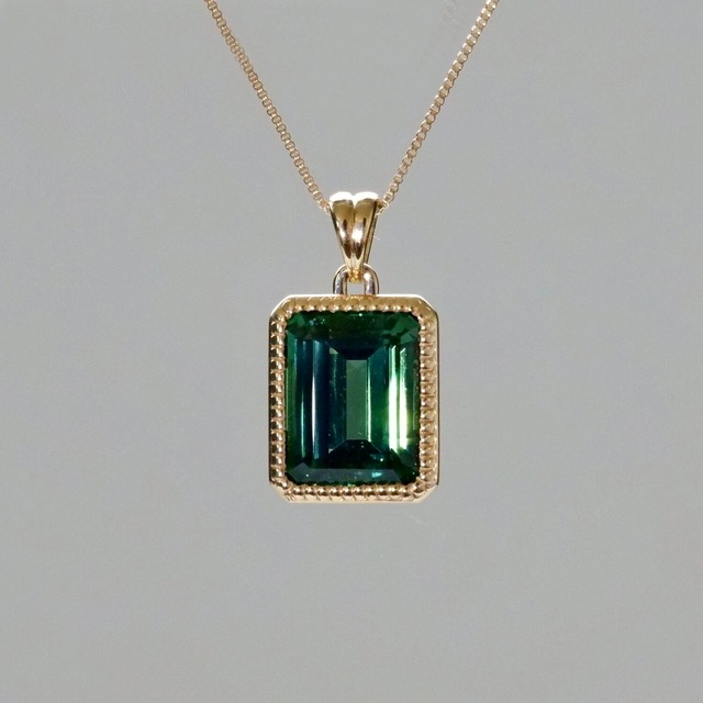 Green Tourmaline necklace / K18YG