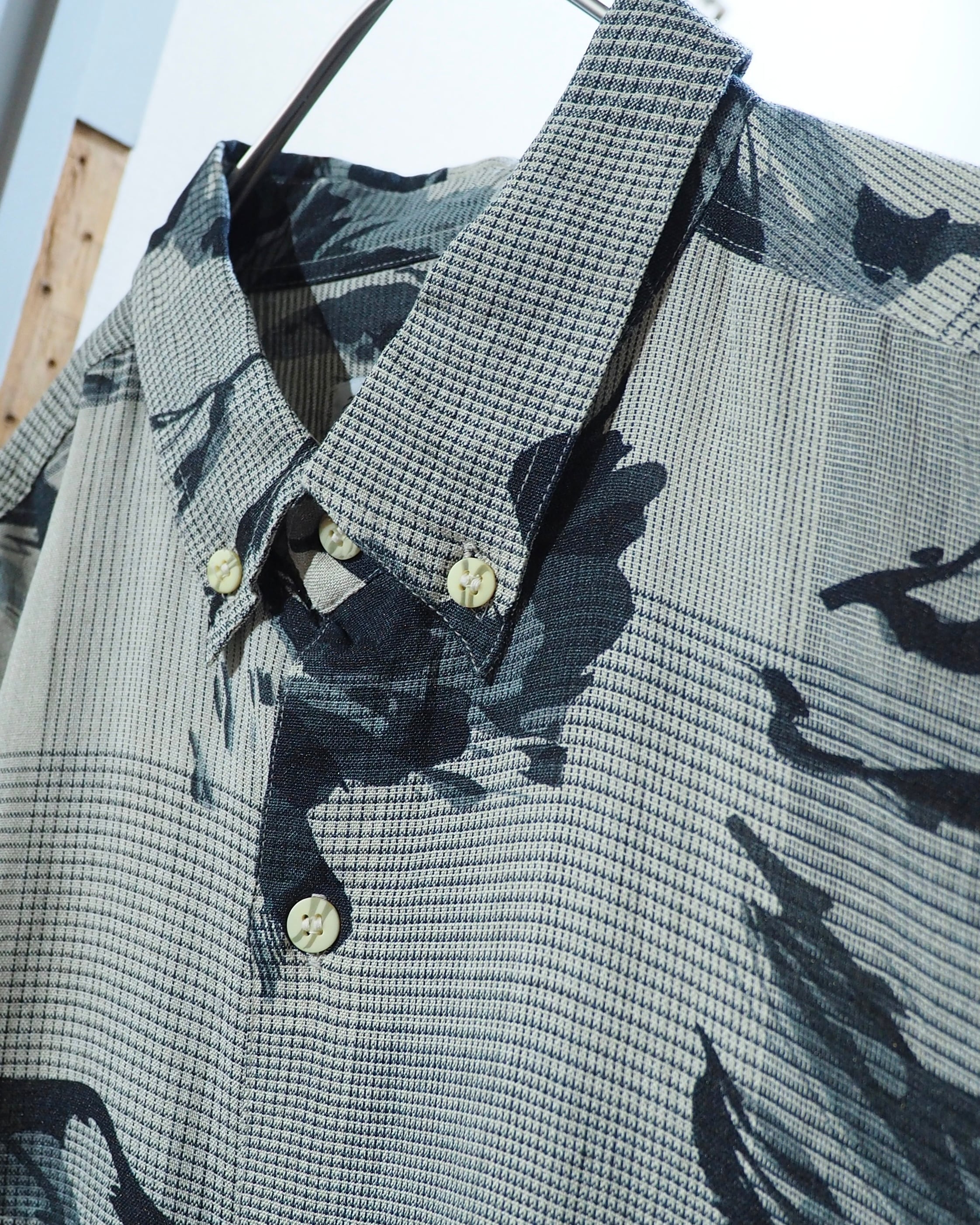 1990s " GOOUCH " Beautiful Flower ink painting vintage loose SS shirt