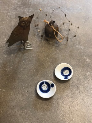丸箸置珍味　輪花
