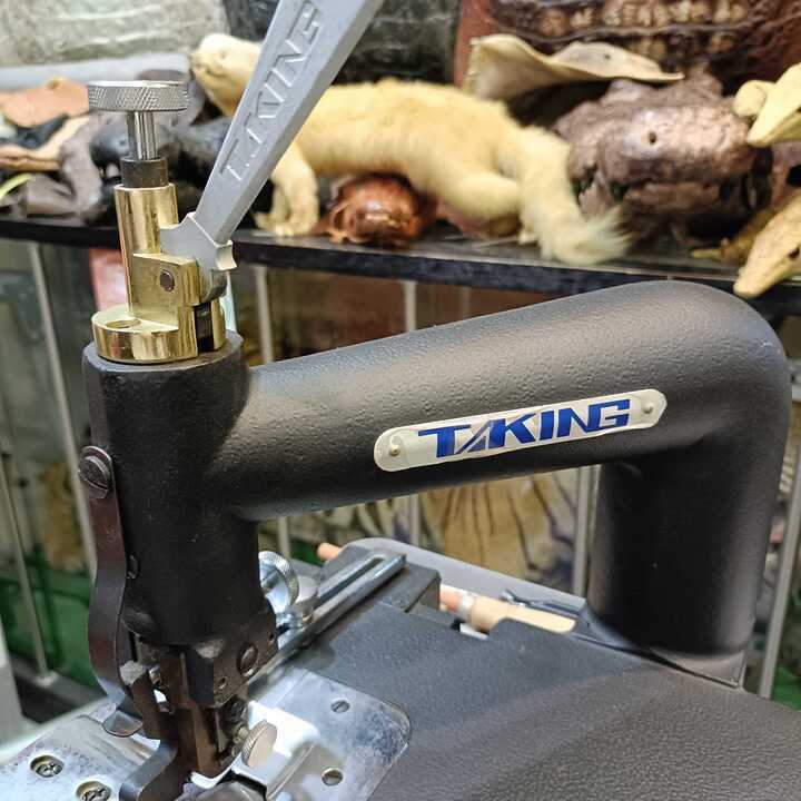 中古】TAKING 革漉き機 TK-801 ※全国配送対応可能 | and leather
