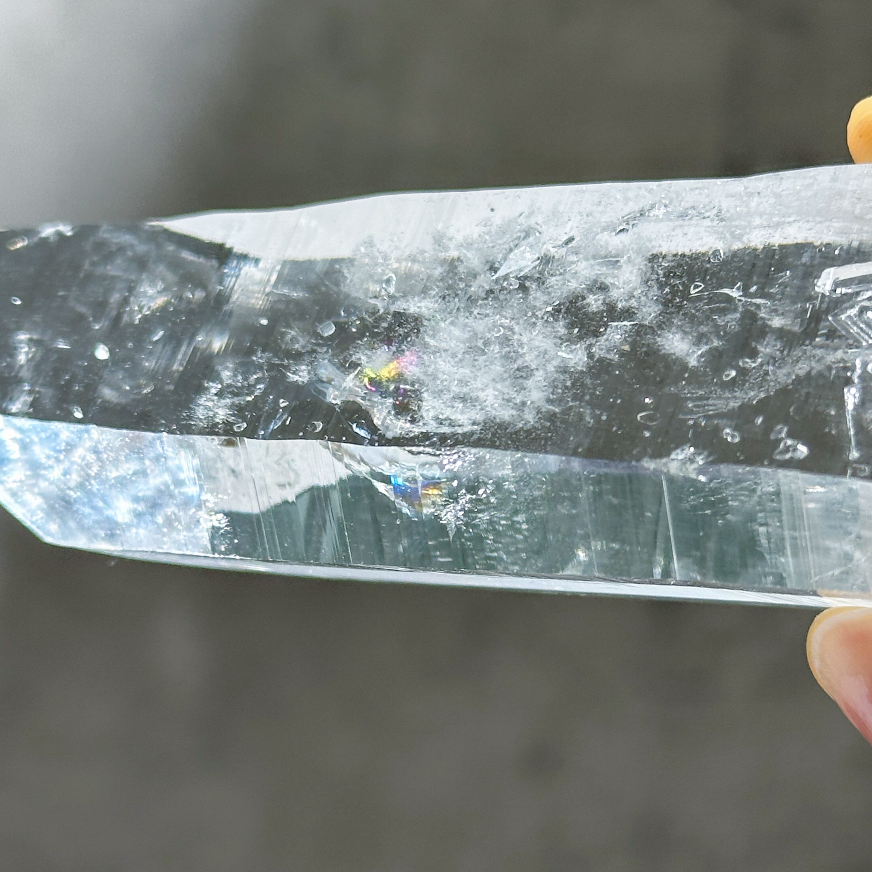 虹◎コロンビアンレムリアンクォーツ 原石62◇Colombian Lemurian