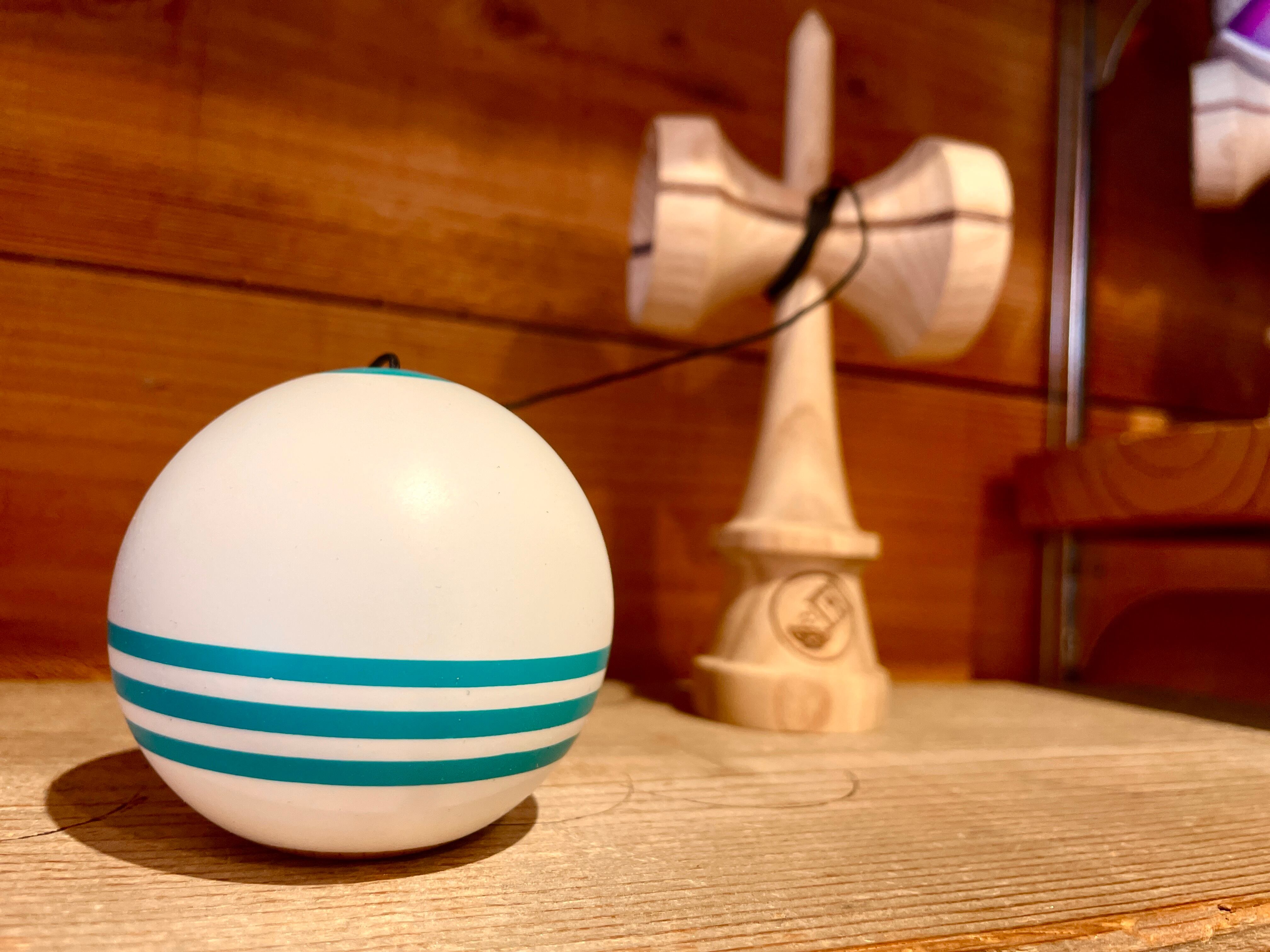 けん玉 HIGGS x Cereal kendama KWC TEAL HIGGS x Cereal kendama KWC TEAL Hybrid 2o4 Shape けん玉 | MERSYS