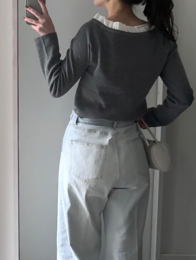 フリルVネックリブニット　全2色