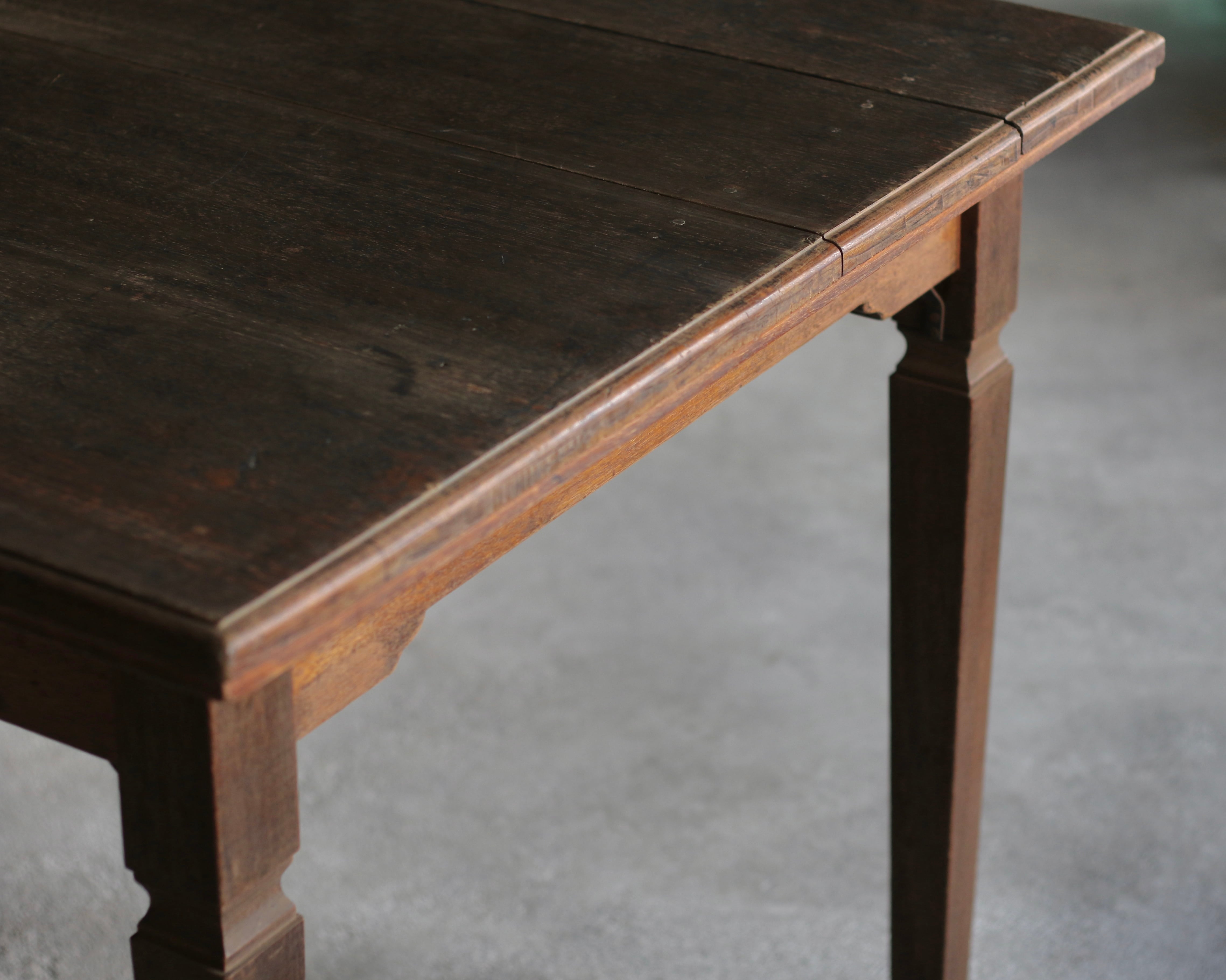 ダイニングテーブル《古家具 展示台》 | Rem Remake Furniture