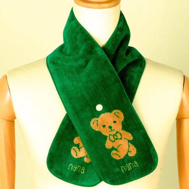 マフラー　横浜ナナ　湘南ナナ　 NANA　ボタン付きナロータオルマフラー　ベア柄　グリーンベージュ　nn-tmf1-K