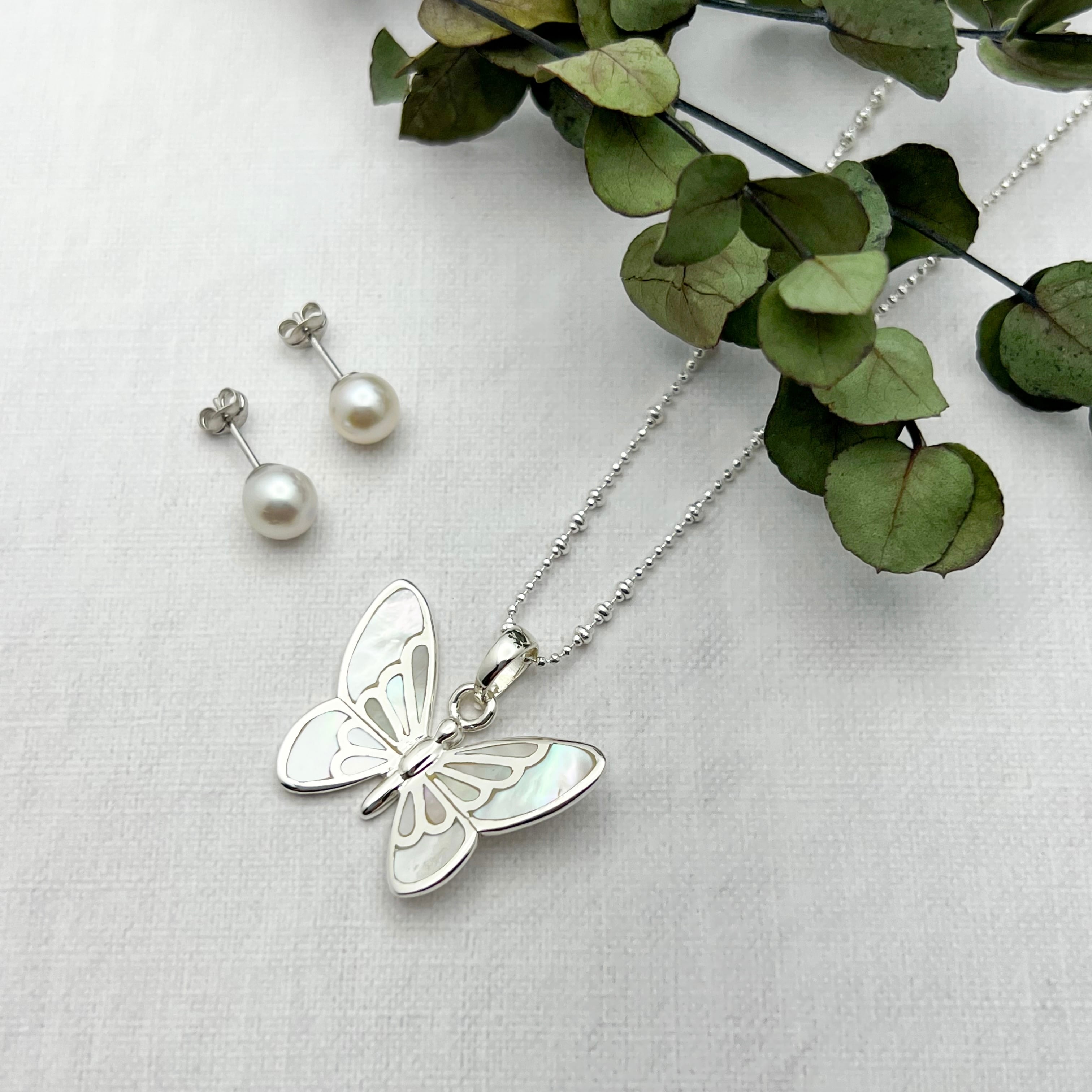 パール スタッドピアス まん丸 直径0.7 cm | 【公式通販】鎌倉の