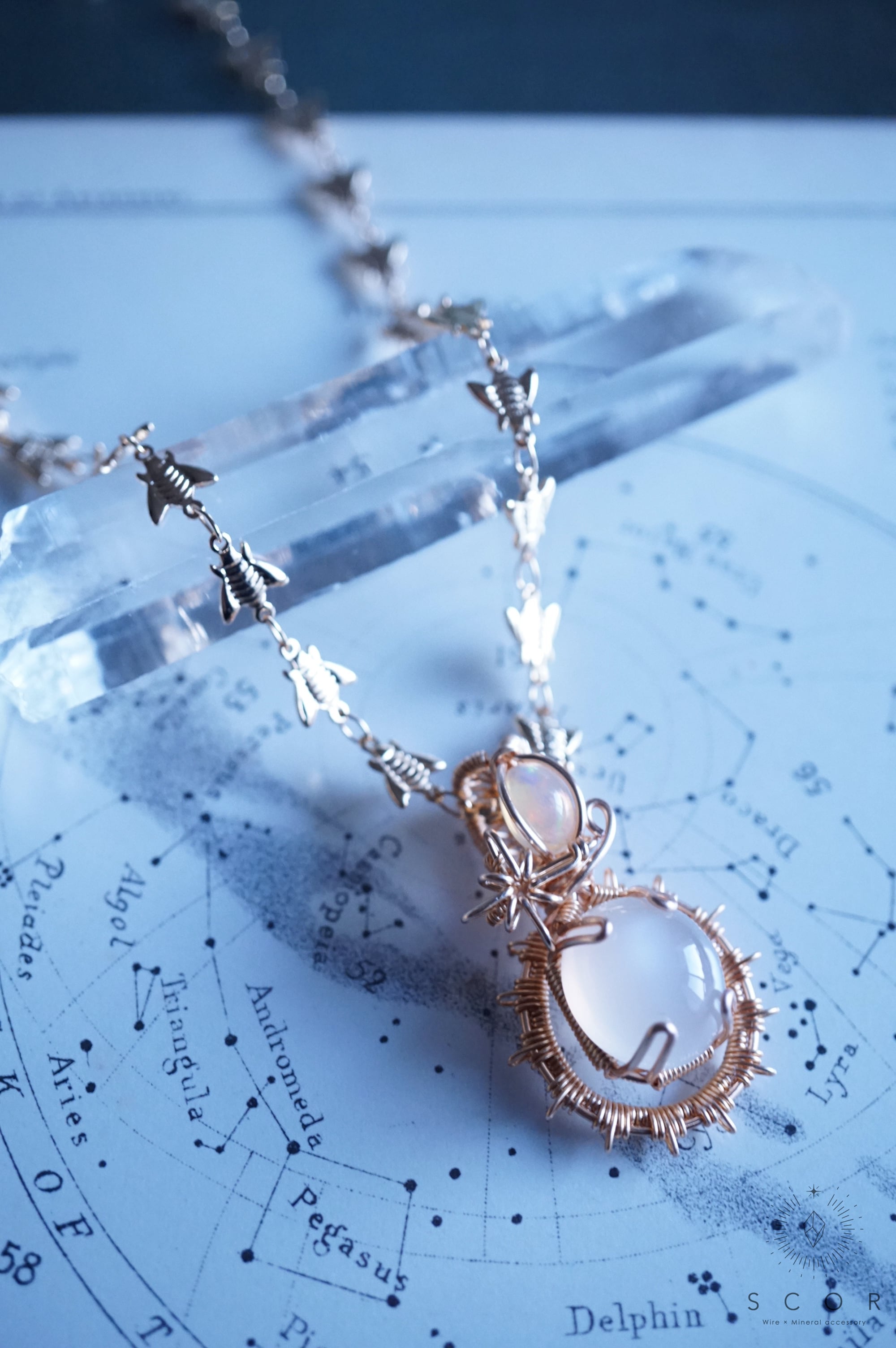 蜂さんデザインネックレス(dn3)（ゴールド・シルバー） | SCOR