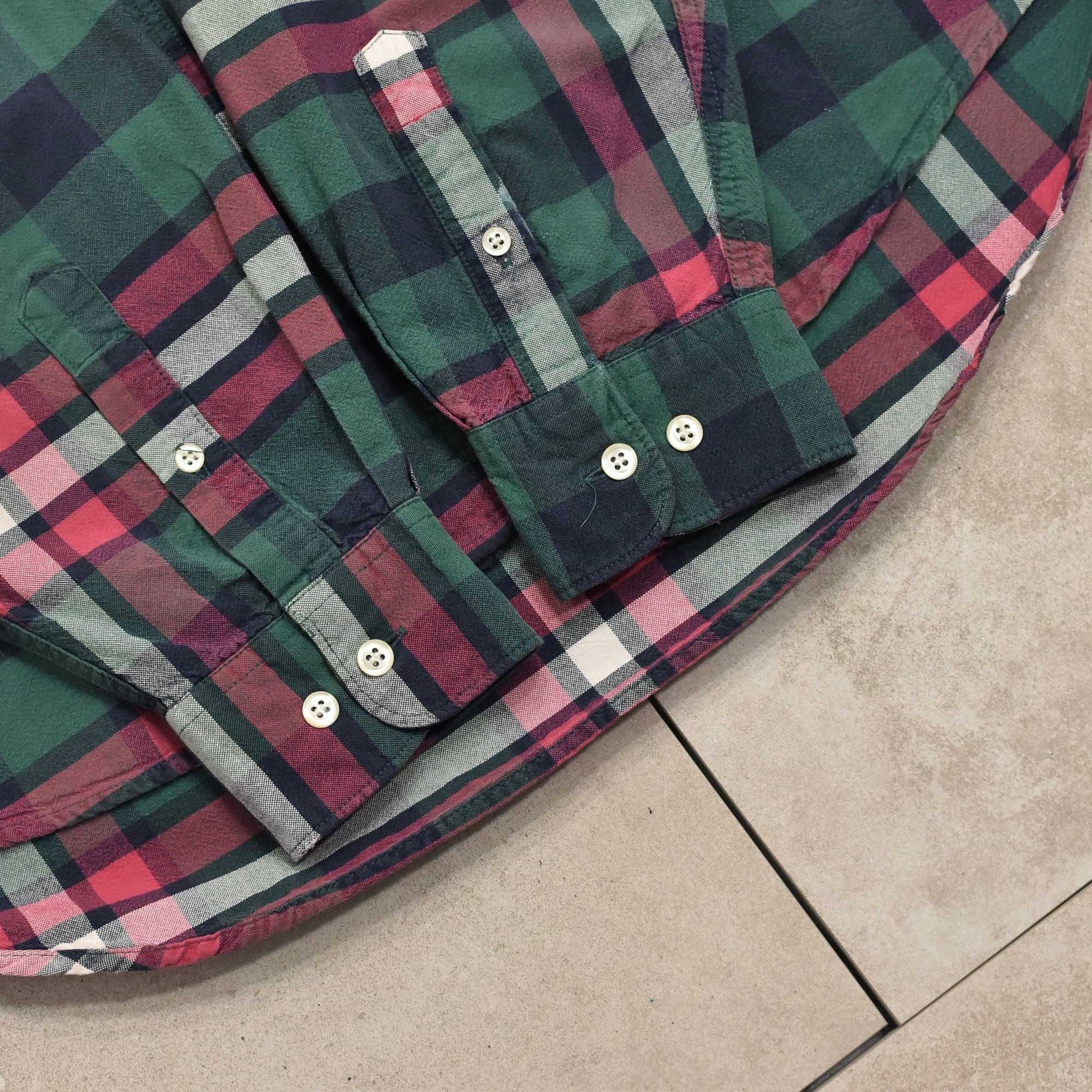 80~90s OLD GAP check BD shirt | 古着屋 grin days memory 80~90s OLD GAP check BD shirt | 古着屋 grin days memory