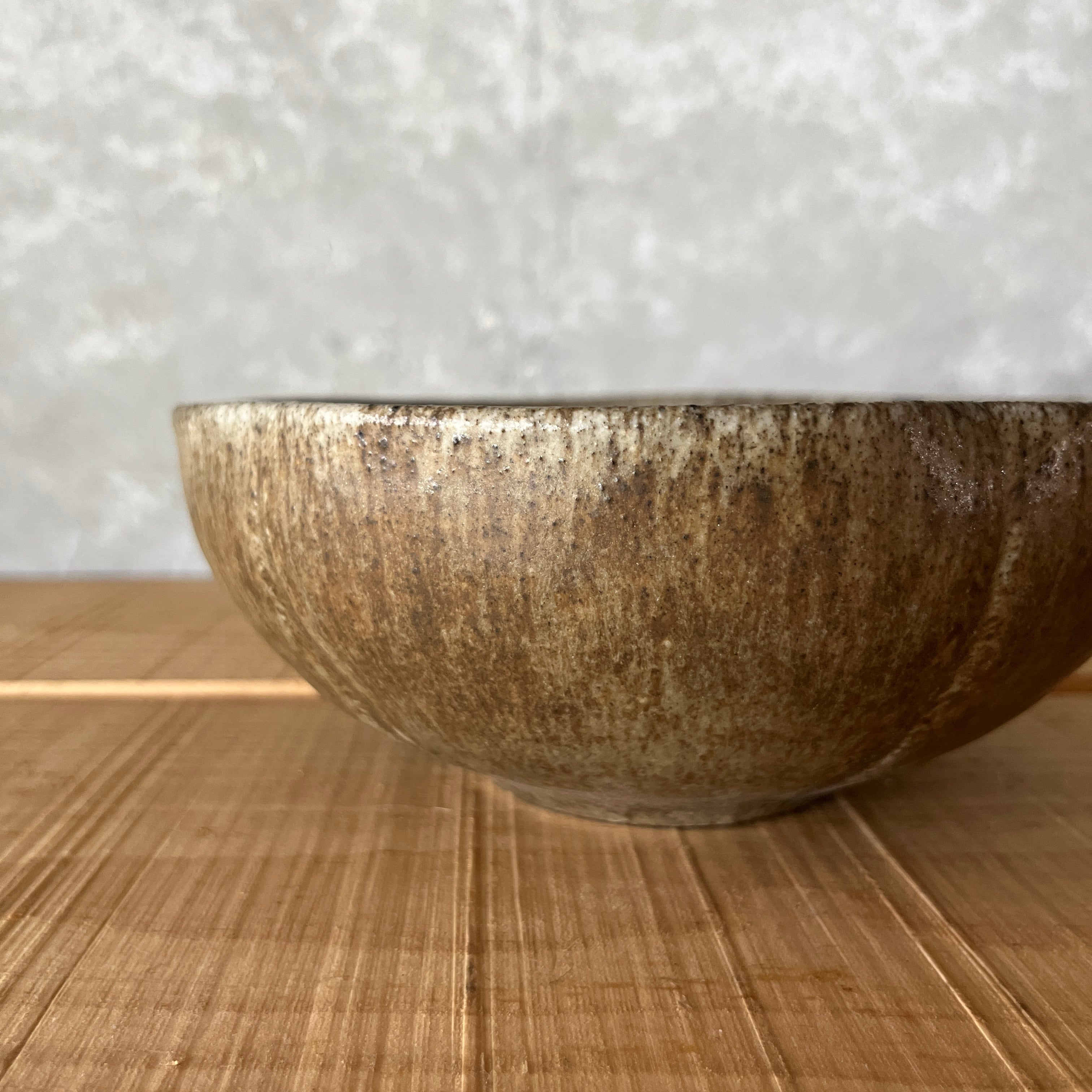 森山陶器 花形鉢 薄灰釉 | タシュロン｜器と生活の道具