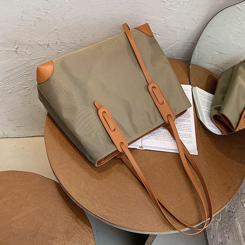 ショルダーバッグレッド トートバッグ 手作りハンドバック86134872151