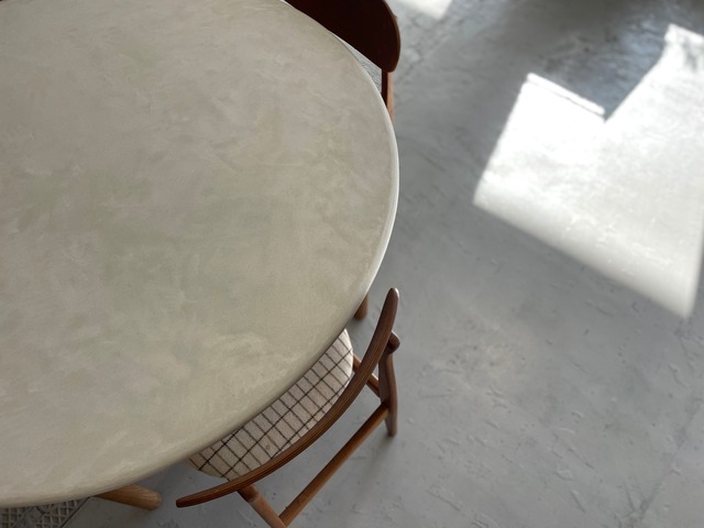 Dining Table [ROUND/MORTEX] / SHEEP SHED ORIGINAL[受注生産品]