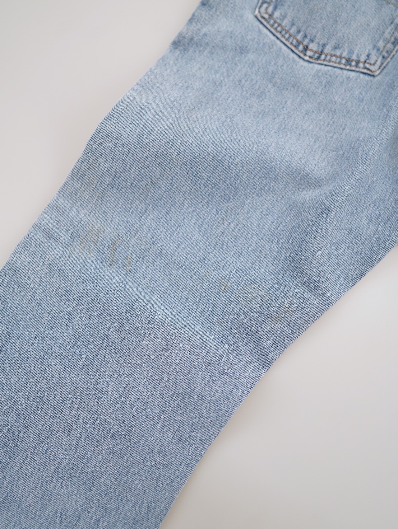 517  Levi's denim pants