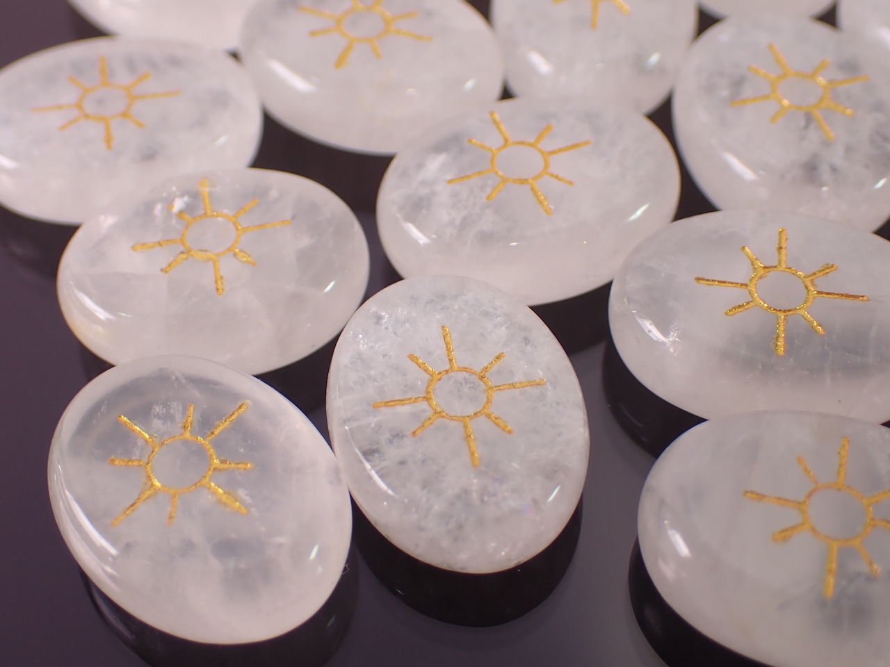 【定期便利用者様限定】ウィッチルーンストーン　「太陽」　クリスタル　 [D1-199]