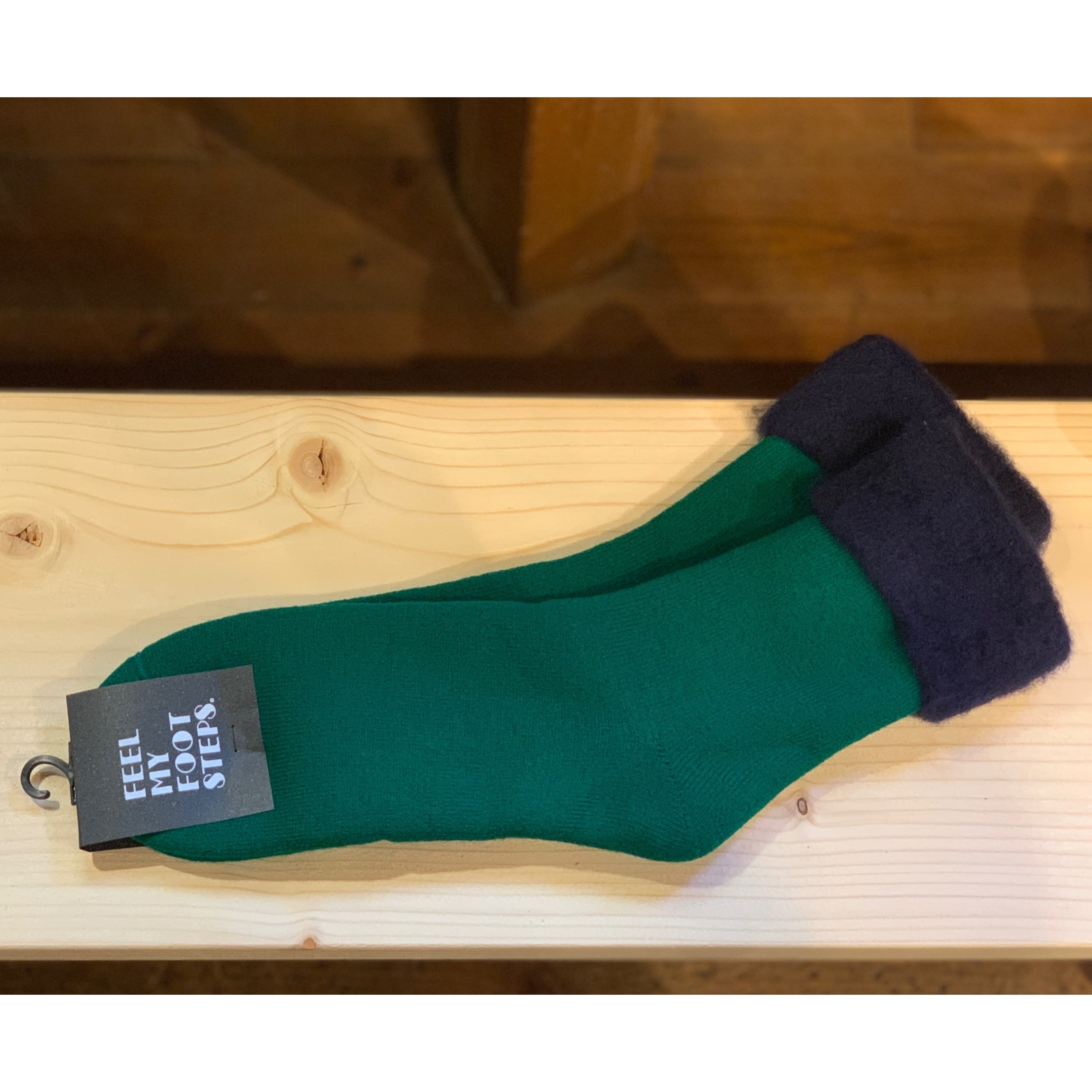 FEEL MY FOOT STEPS|fluffy socks(Finland)L/26.0-28.5cm ” SIMPLE”もこもこソックス