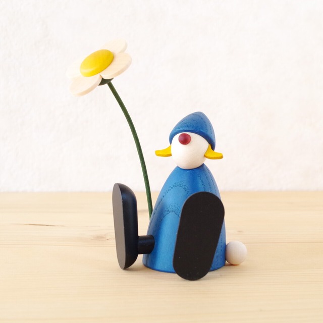 ケーラー　お花と座ったこども　ブルー