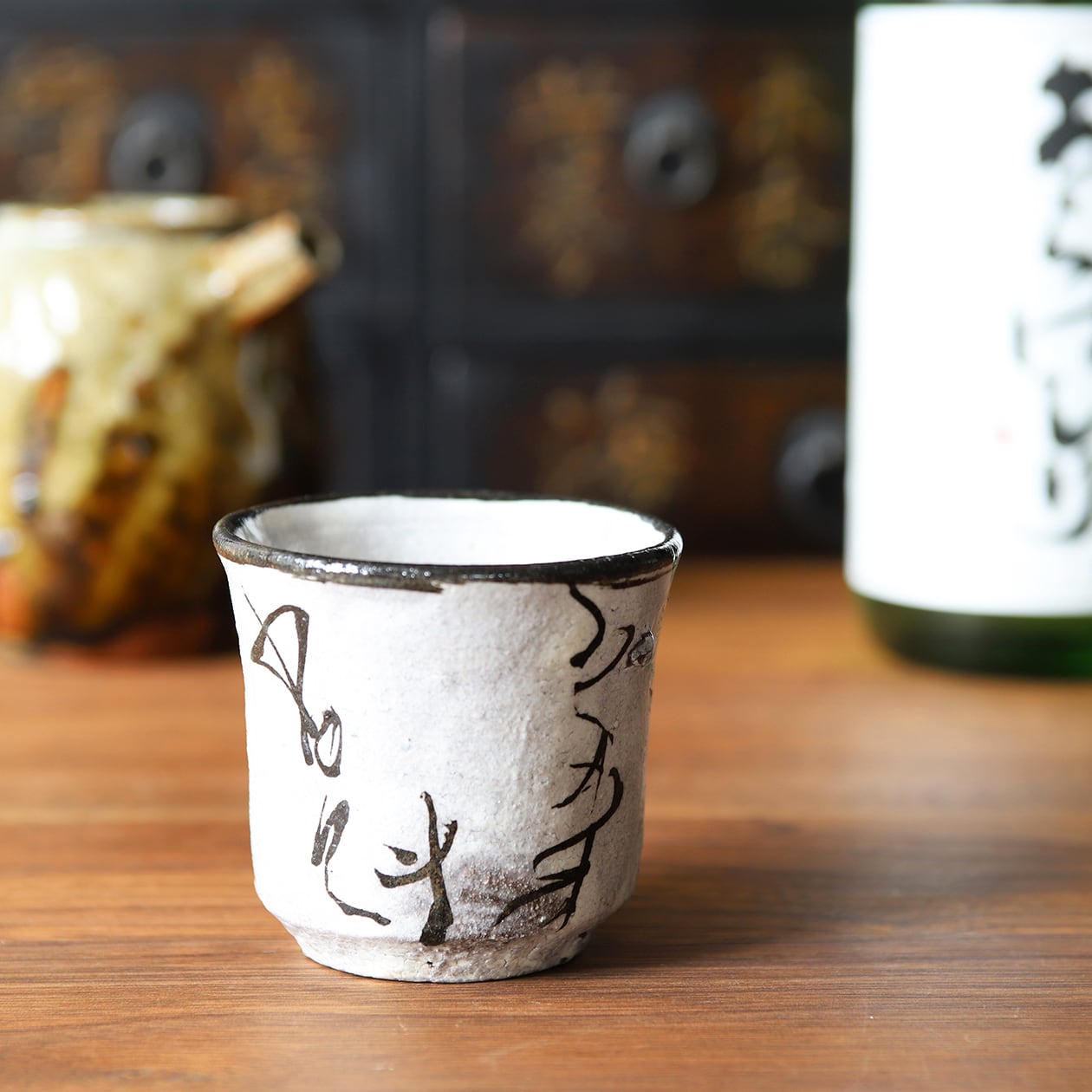 古伊万里 白磁 碗形 盃 酒器 ぐい呑み No.2 古道具 アンティーク 古伊万里 白磁 碗形 盃 酒器 ぐい呑み No.2 古道具 アンティーク 古