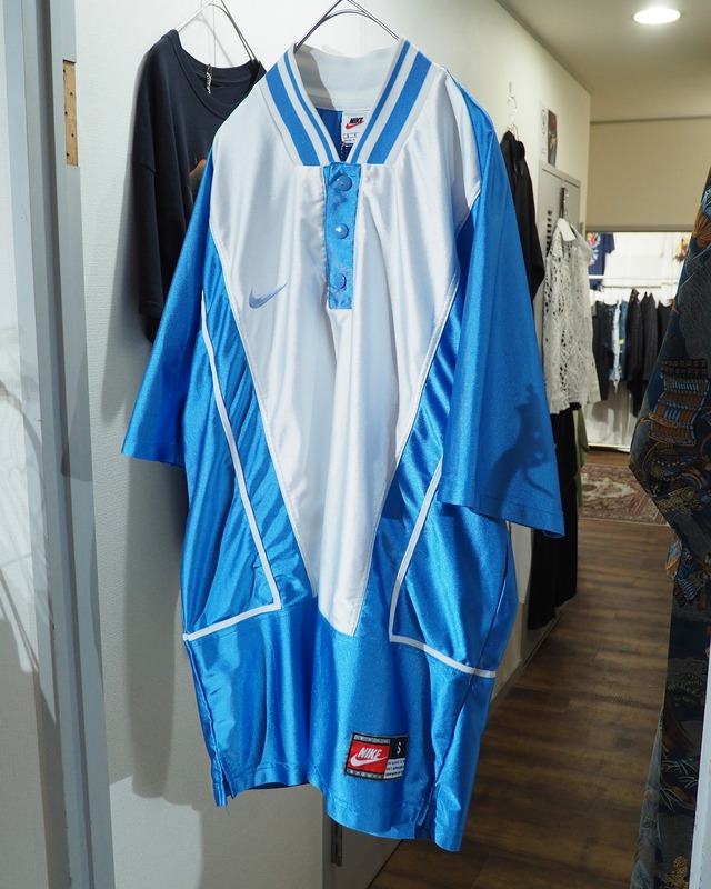 2000s " NIKE " Light Blue × White Bi color Over silhouette Game shirt