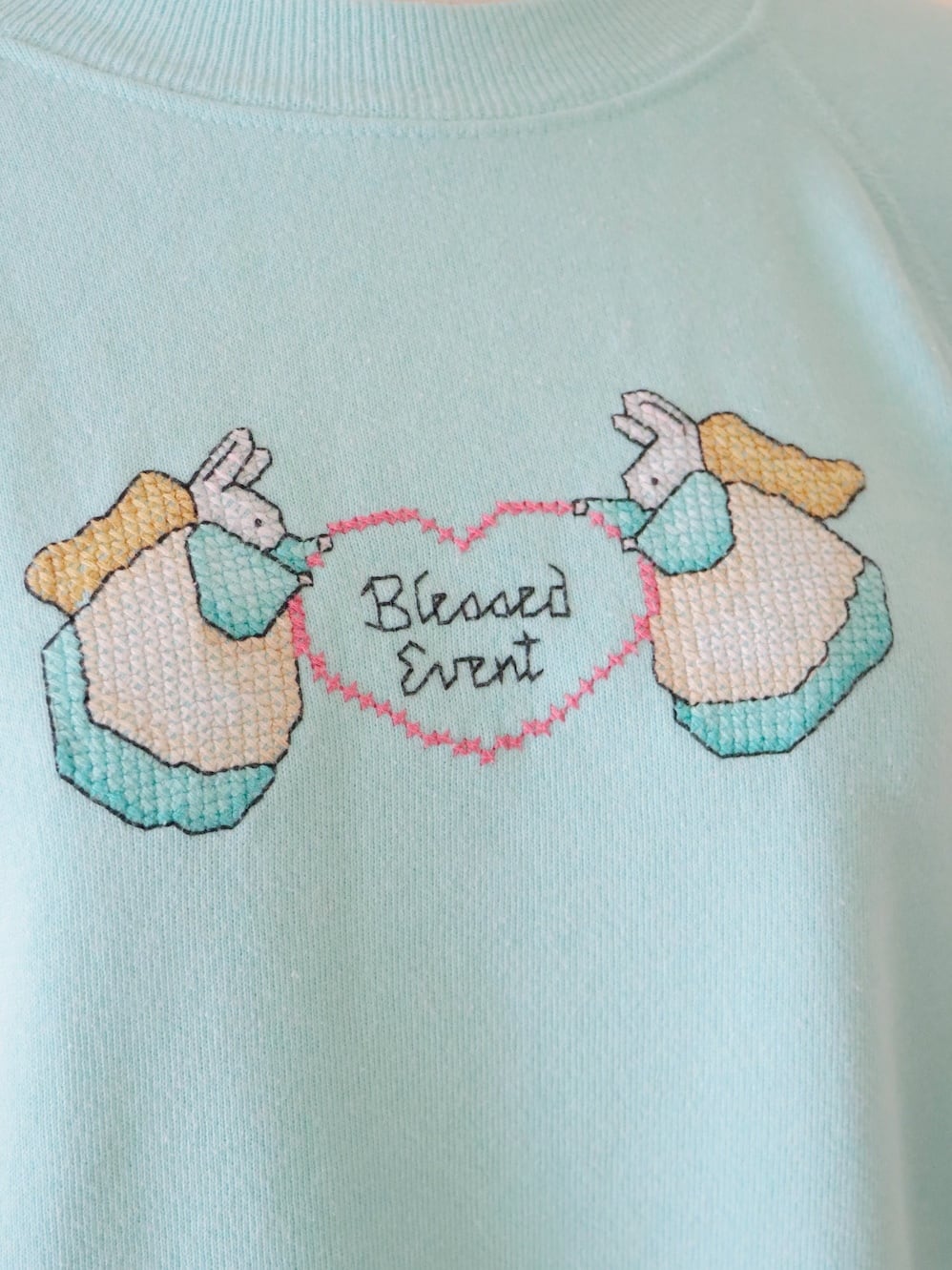 ●80s made in USA "Blessed Event" twin rabbit & heart embroidery mint color sweatshirt