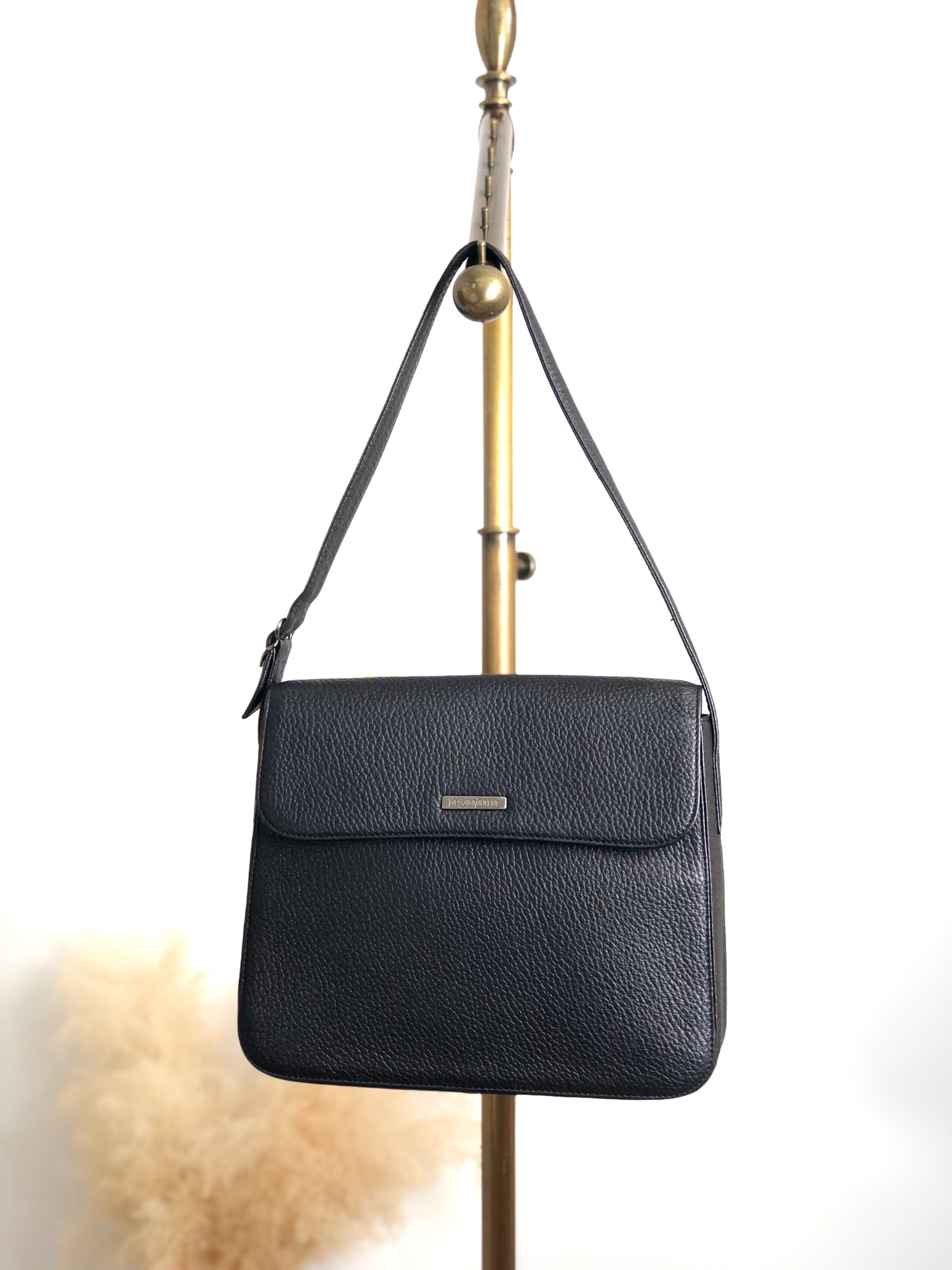 LOEWE ロエベ ショルダーバッグ カーキ アナグラム ナッパレザー