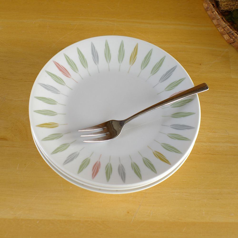 4枚セット ローゼンタール ミッドセンチュリー パステルカラーのリーフ柄 デザートプレート お皿 19cm Rosenthal Berlin ヴィンテージ アンティーク 食器 陶器 Flohmarkt フローマルクト 4枚セット ローゼンタール ミッドセンチュリー パステルカラーのリーフ柄 デザートプレート お皿 19cm Rosenthal Berlin ヴィンテージ アンティーク 食器 陶器 Flohmarkt フローマルクト