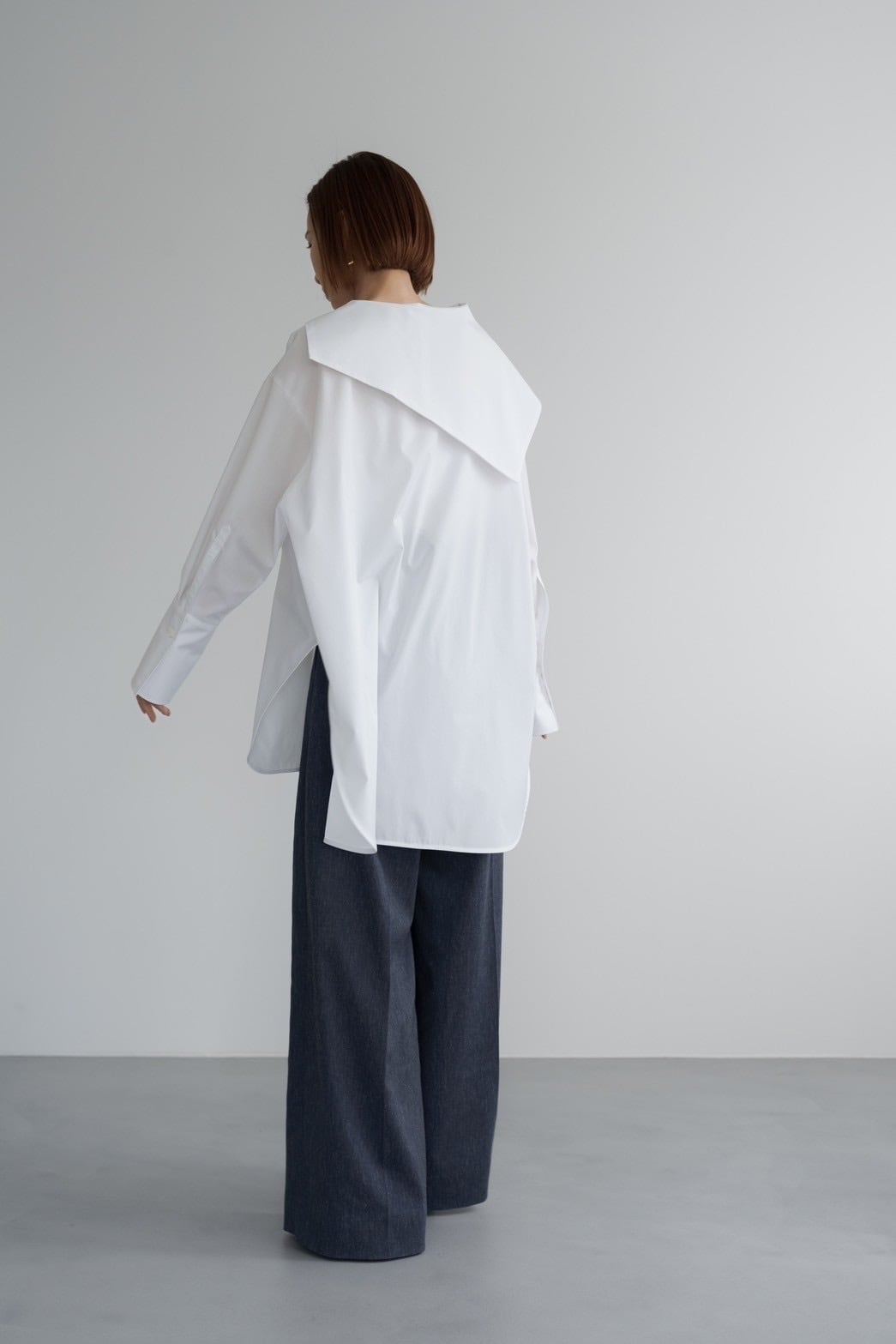 トップス roughlow Asymmetric FlapOversized Blouse Asymmetric Flap Oversized Blouse(white) 8月下旬から9月上旬頃