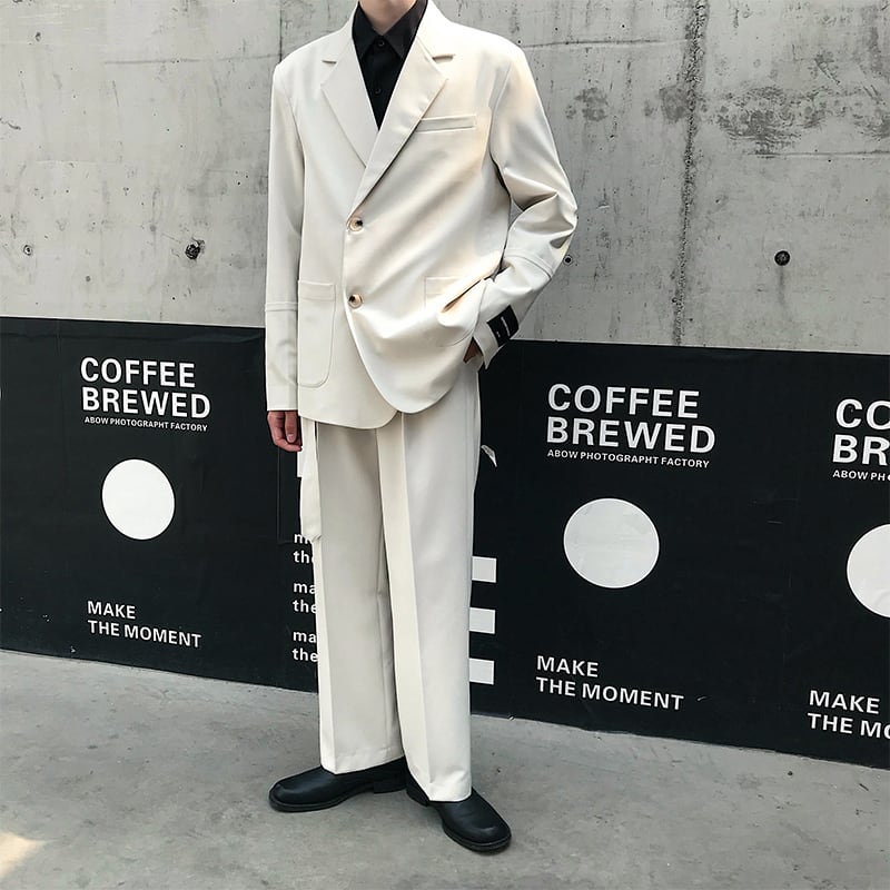 【予約販売】メンズ スーツ 袖タグ ブラック オフホワイト シック 個性的 男前 ジャケット パンツ セット セットアップ パーティ パーティー 二次会 同窓会 結婚式 韓国 トレンド M/L/XL