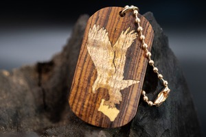 【 エスニックなローズウッド 】ココボロ 糸縮み杢 ドッグタグ 象嵌 トンビと油揚げ