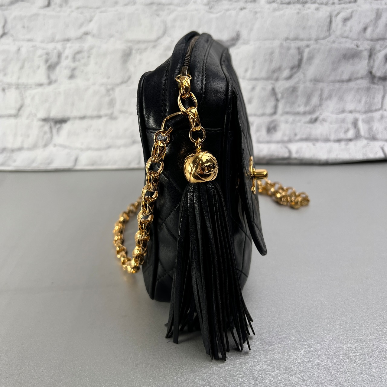 CHANEL シャネル ココマーク  ラムスキン ショルダーバッグ ブラック A-12744