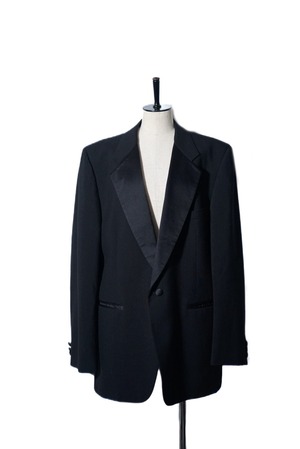 1980’s GIVENCHY satin lapel tailored jacket
