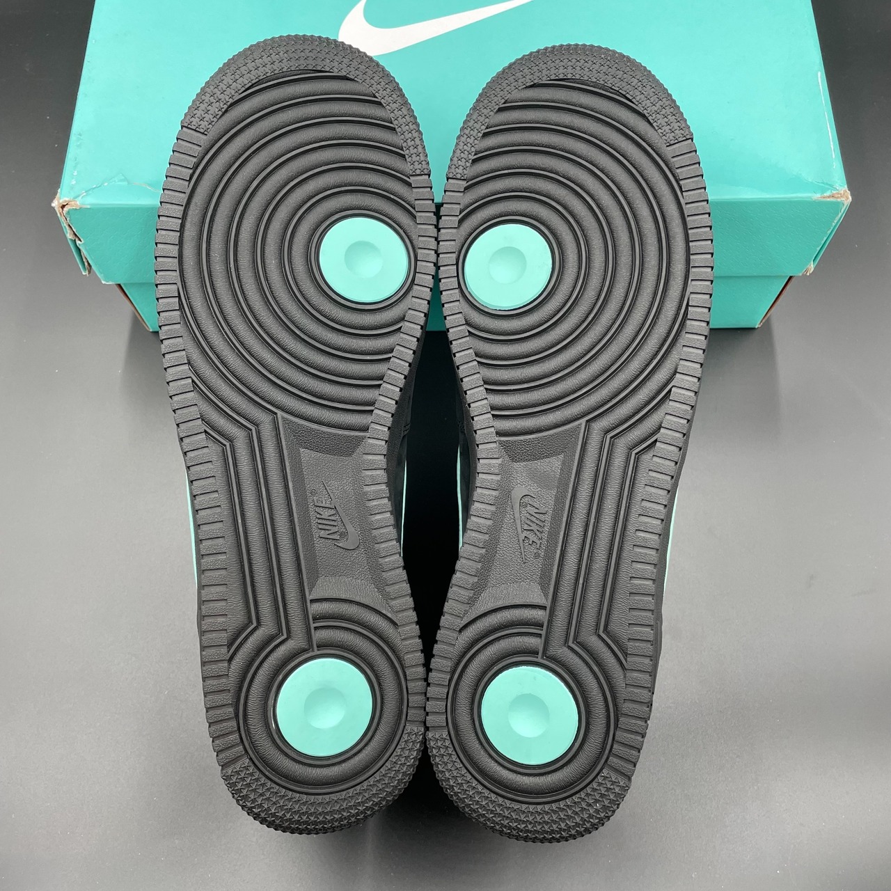 ×TIFFANY & CO. AIR FORCE 1 LOW 1837 DZ1382-001
