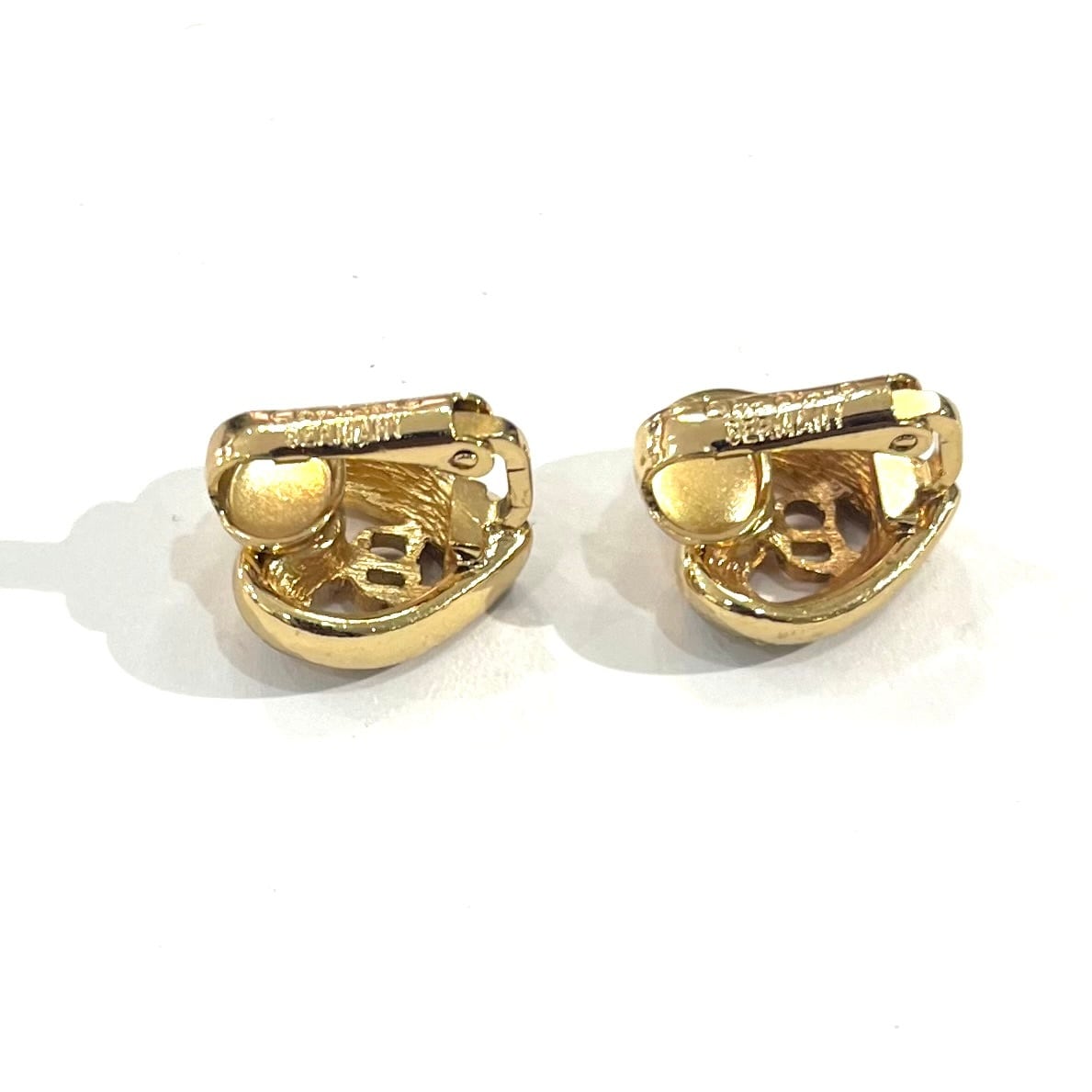 ChristianDior EARRING】 2680 DIOR ハート透かし ロゴ ラインストーン