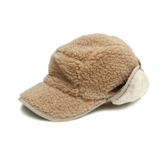 quolt ボアフラップキャップ（ベージュ）