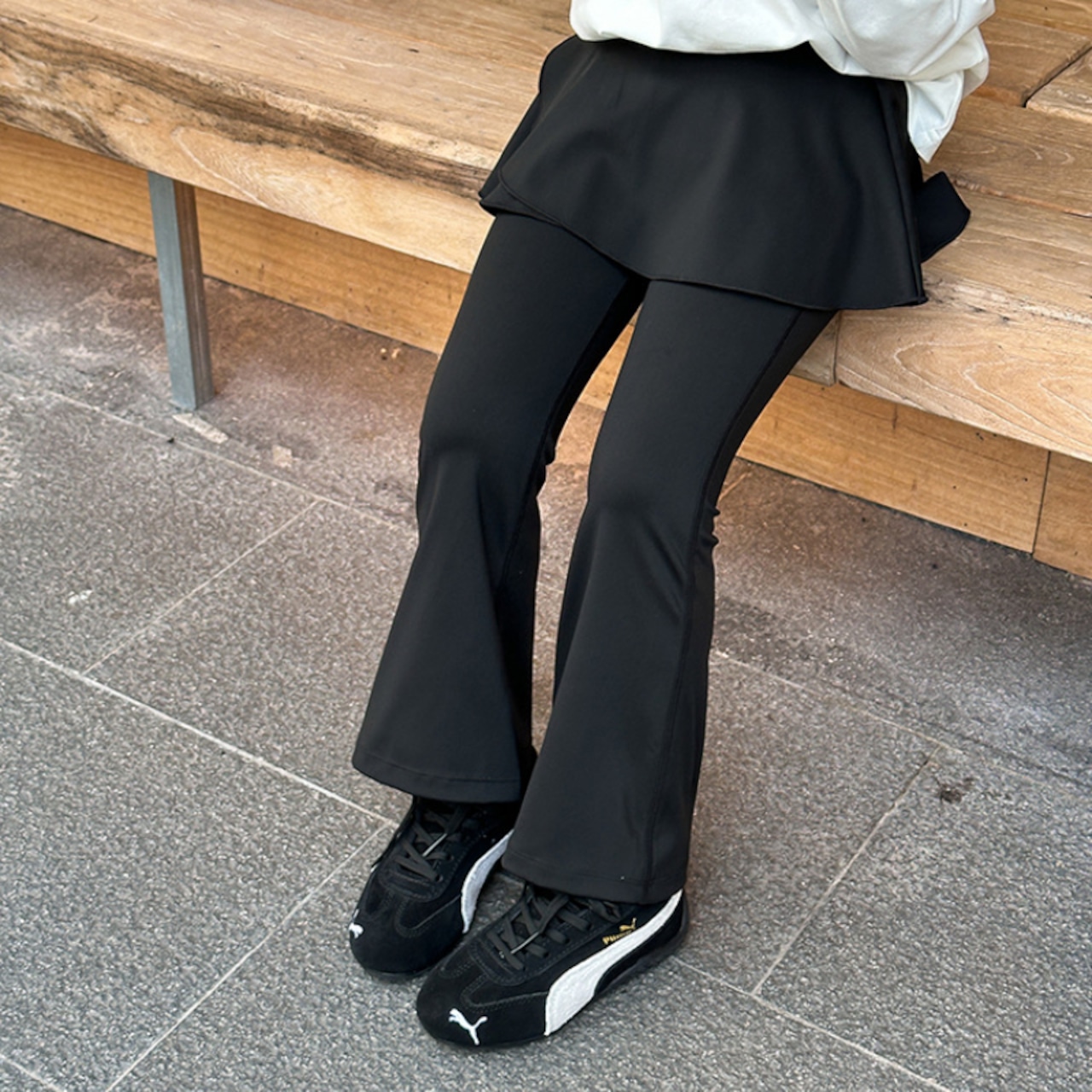 秋しなやか素材フレアキュロット