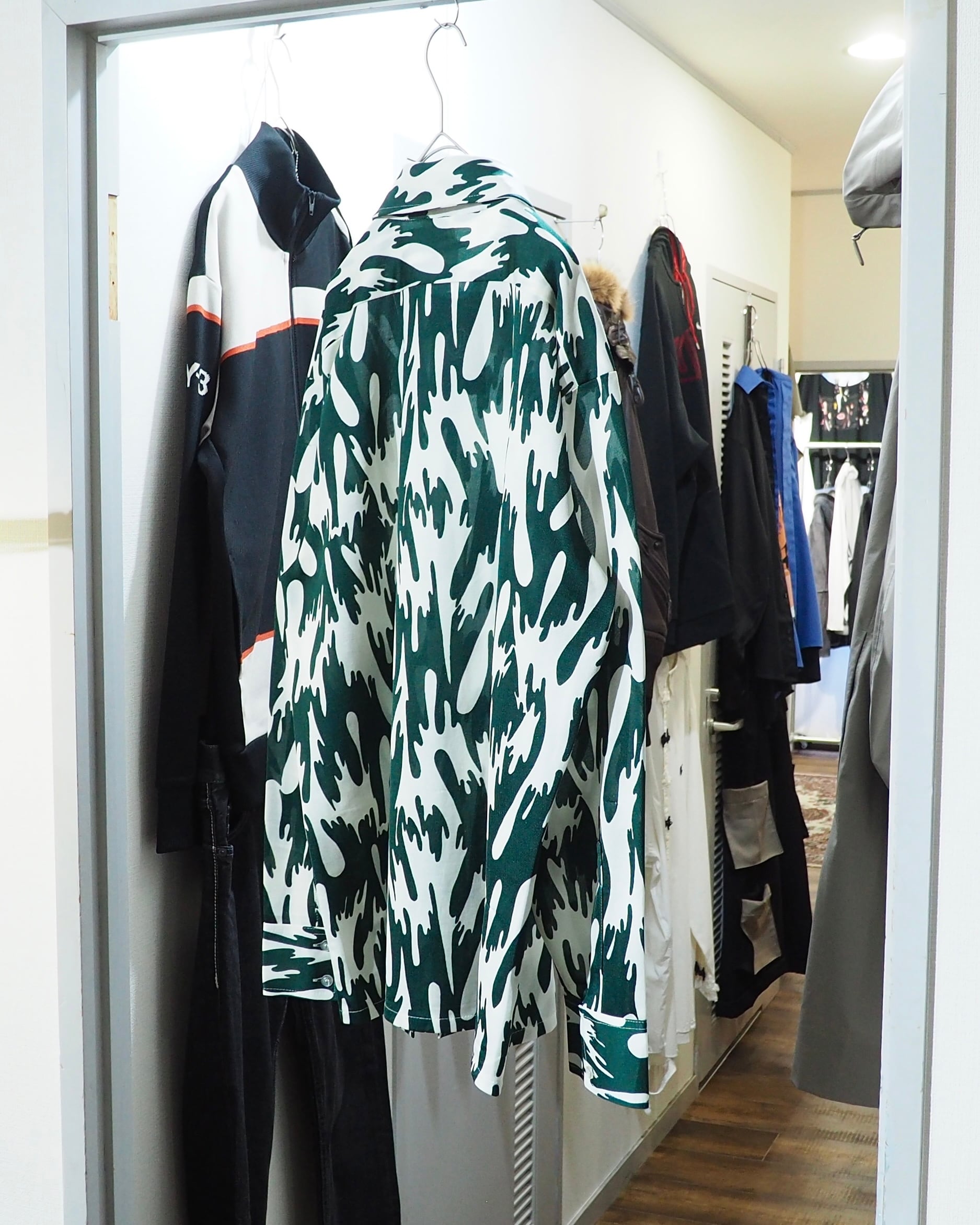 1970s " Sears " Abstract Pattern vintage Drape loose shirt