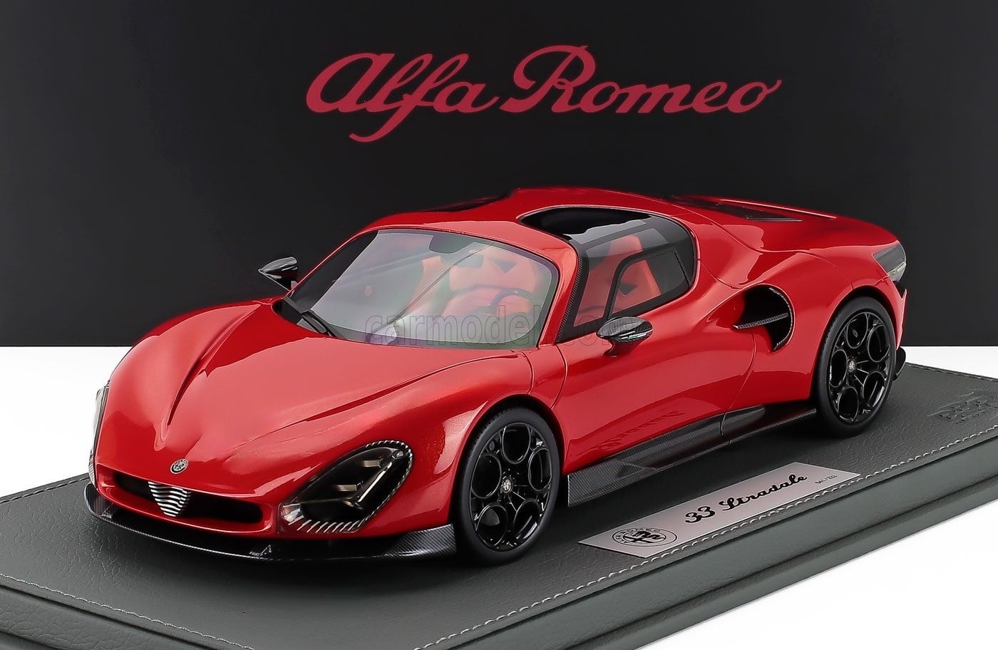 ミニカー 1/18 アルファロメオ ジュリア 1600 MITICA 1/18 ALFA ROMEO