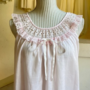 Pink lace frill ribbon night dress