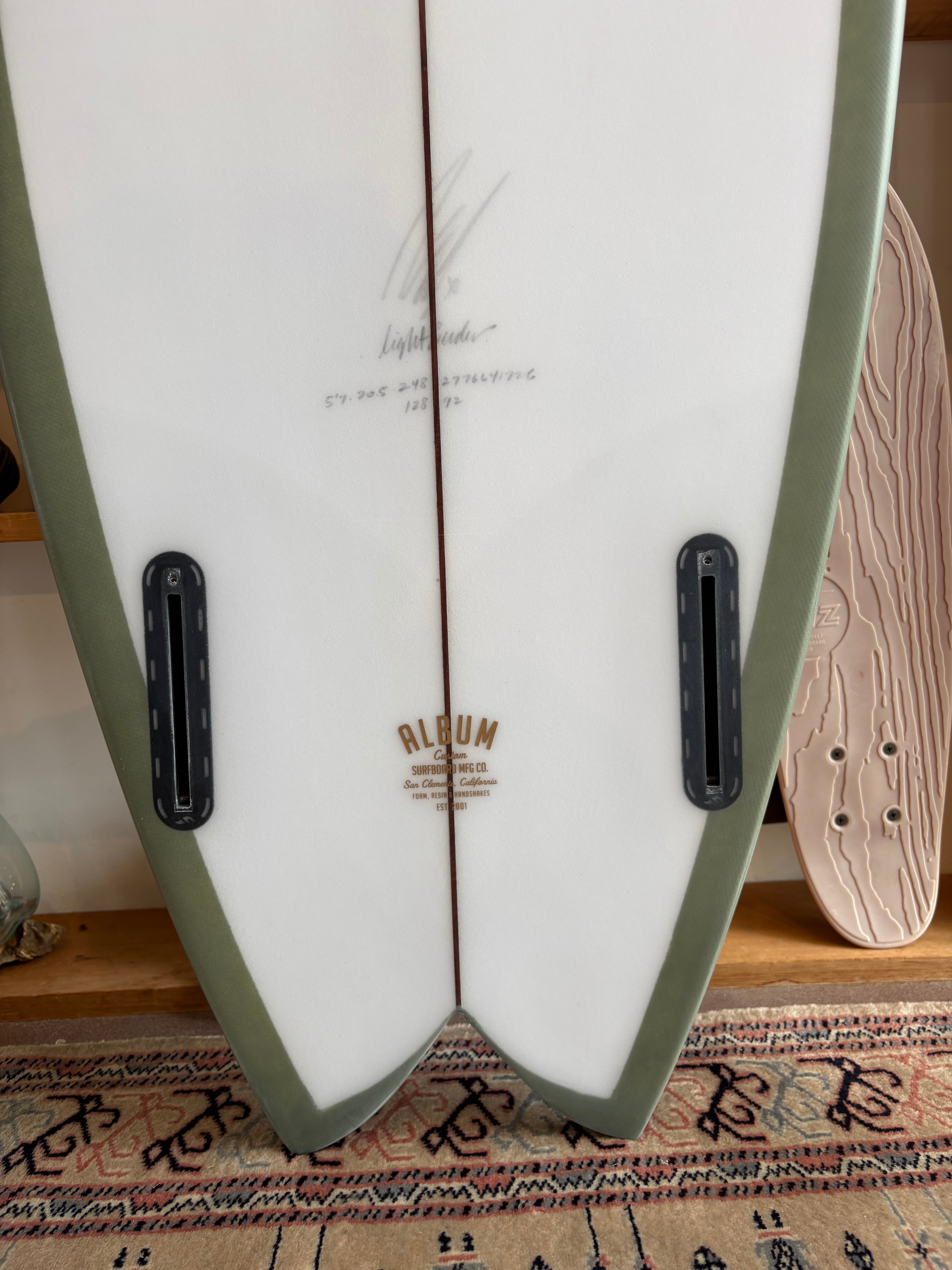 ALBUM SURFBOARD5'7