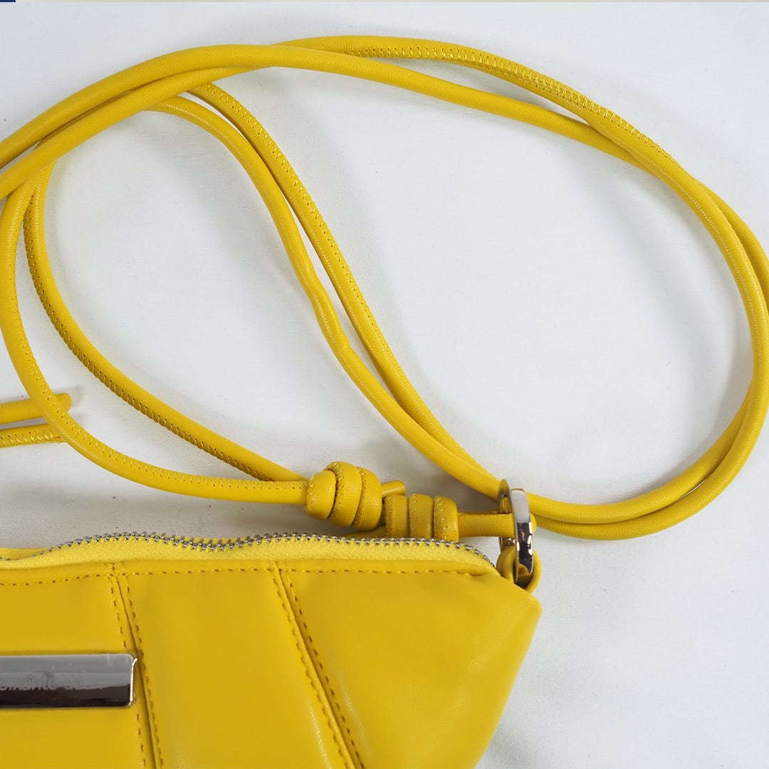 PINKO ハンドバッグ　ショルダーバッグ　黄色　イエロー　ハーフムーン　バッグ ハーフムーンショルダー 1530 H.62 アッシュソワソンドゥ | ハーフ