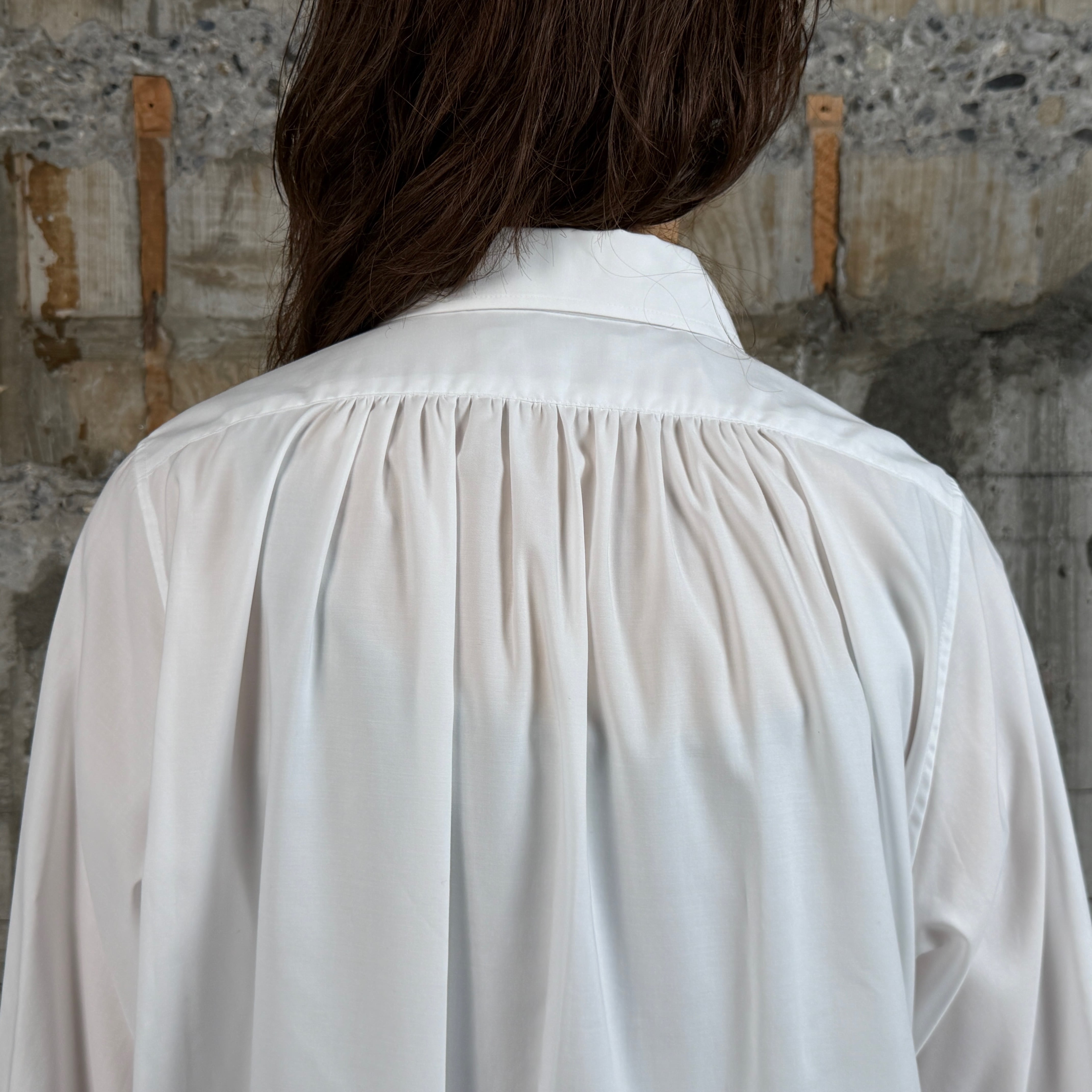 HYKE【ハイク】 BROAD LONG SHIRT (16261) / WHITE | glamour online