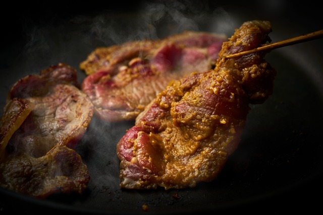 岡田修謹製 純国産 やわらか天然猪ロース スライス6人前 （味噌づけ×6パック）【送料無料＆ギフトBOX仕様】