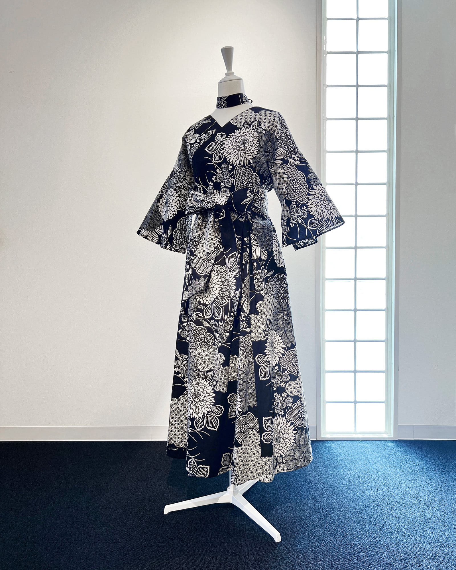 反物　浴衣ワンピース　前ボタン　 Lサイズ VIVIDEEP SA_004 反物ワンピース Tanmono Onepiece | VIVIDEEP atelier