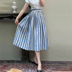 【送料無料】ロングスカート ストライプ柄カジュアル系 大人可愛い シンプルデザイン 30代 40代 レディースファッション 可愛い お出かけ 女子会 デイリーユース お茶会 お呼ばれ 授業参観 ママ服 Aライン フレア ブルー