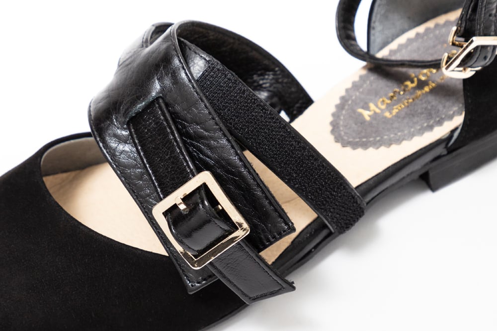 ※チャリティー除外品　EKAHI　ブラック