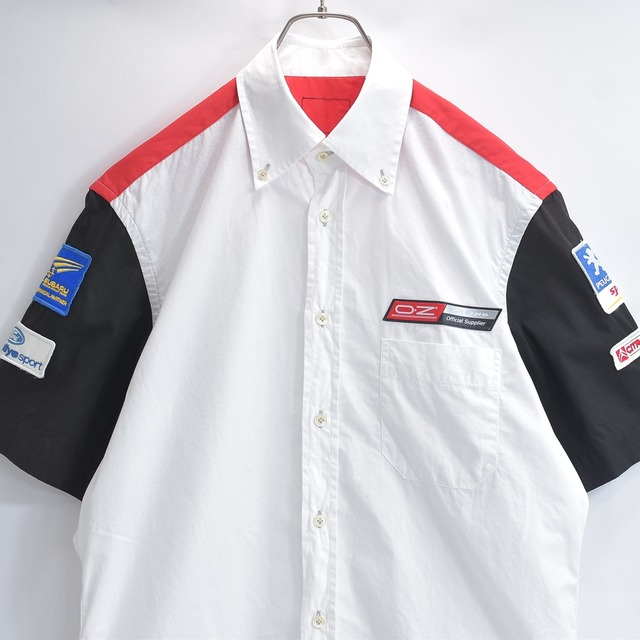 90s～ イタリア製 OZ RACING ラリーデザイン ワッペン 切り替え 半袖 ボタンダウンシャツ SUBARU Ford Peugeot Citroen モータースポーツ 古着 メンズ L相当
