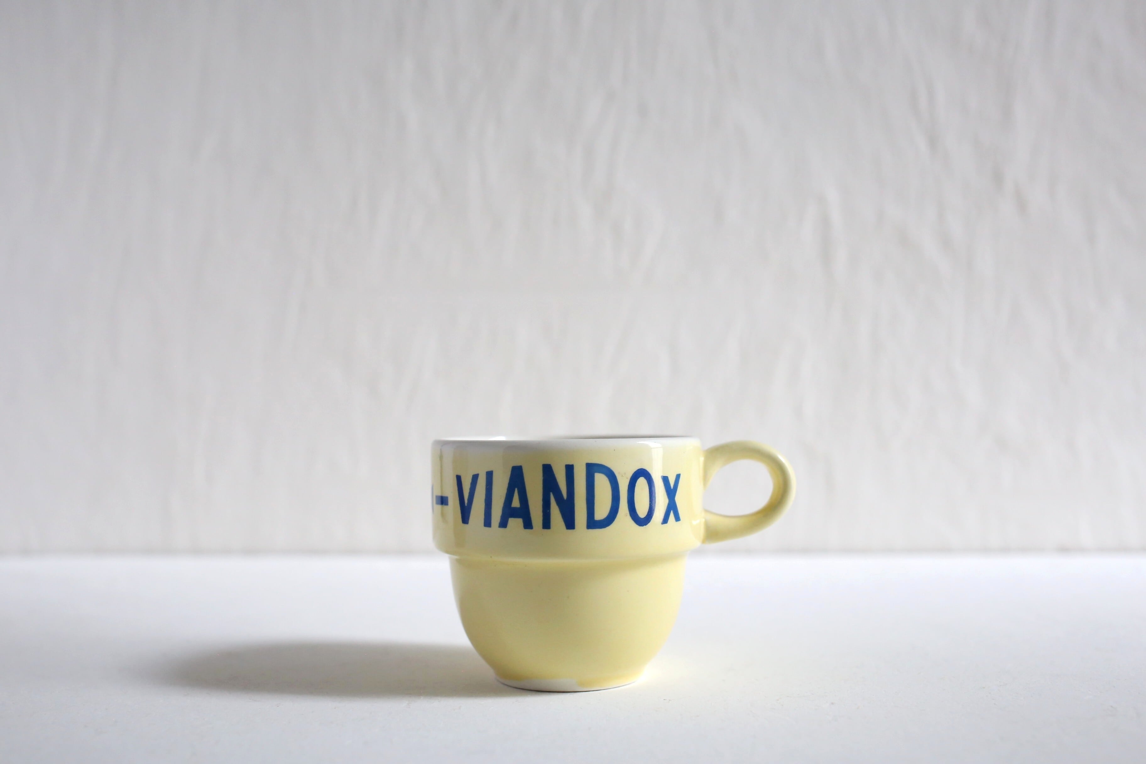 フランス アンティーク カップ VIANDOX VIANDOXのブルーのマグカップ